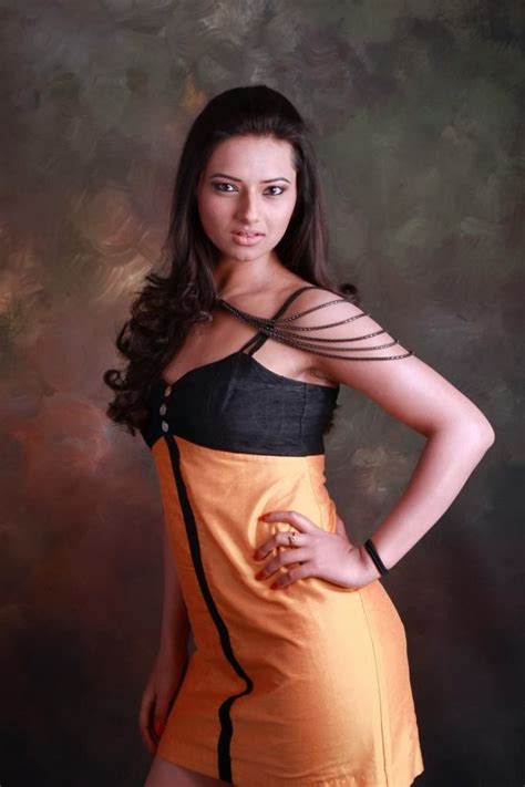 Isha Chawla Actrss Photoshoot Hot Stills Bolly Actress Pictures