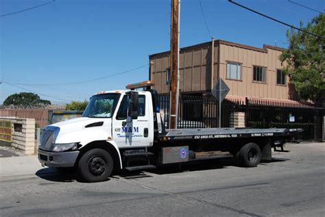 flatbed tow trucks