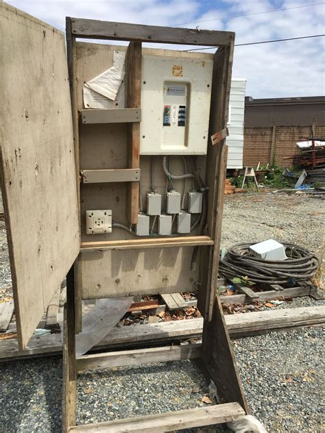jobsite power boxes aprox  power cable