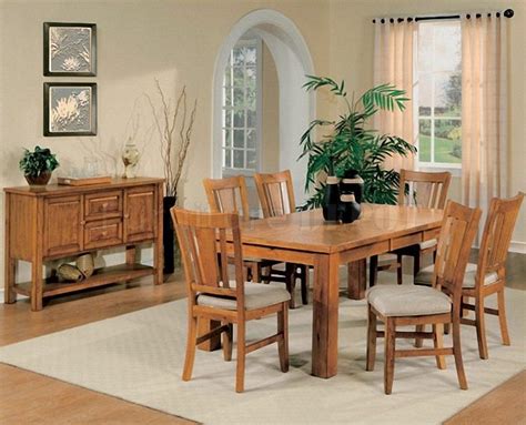 light oak finish casual dining room table woptional chairs casual