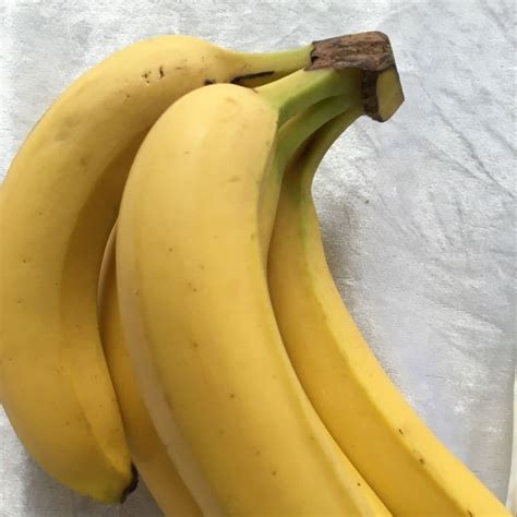 bunch  bananas olio