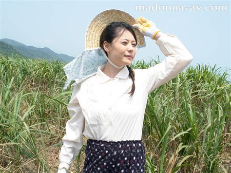 sugarcane field mom nana aida