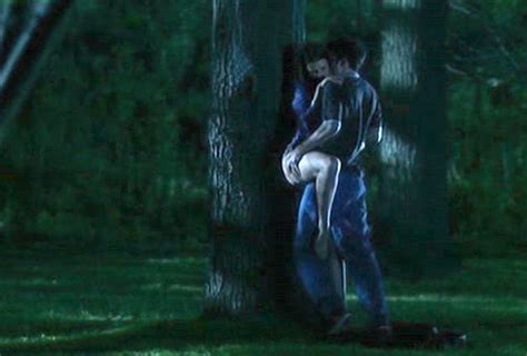 Jessica Pare Sex Against A Tree In Lost And Delirious Free Scandal