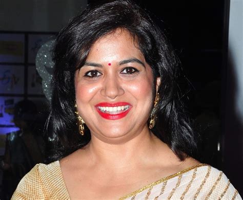 Telugu Singer Sunitha Latest Cute Smiling Pics Actress