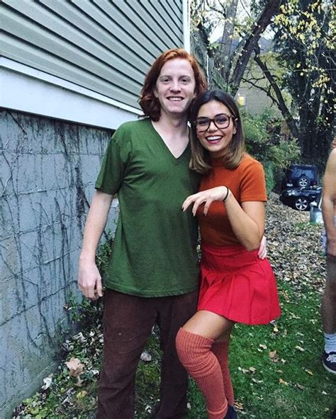 diy scooby doo shaggy costume halloween outfits couple halloween costumes couple halloween