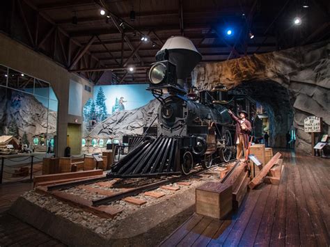 california state railroad museum  sacramento waterfront