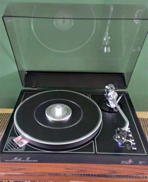 ariston turntable   sereis  gira discos