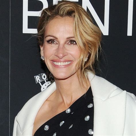 julia roberts renversante avec sa nouvelle coupe de cheveux elle