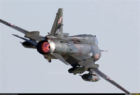 poland air force sukhoi su    minsk mazowiecki photo id  airplane