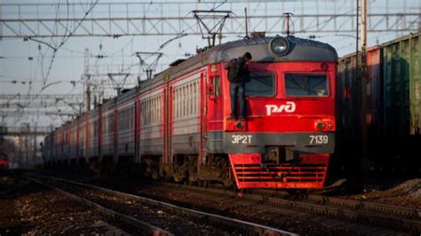 fradkov could lose russian railways job over eu sanction