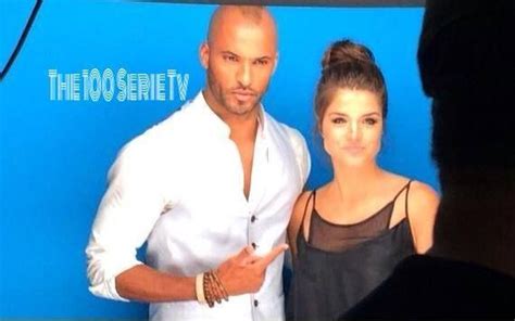 marie avgeropoulos and ricky whittle the100 sdcc the 100 cast celebrity couples the 100 tv