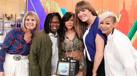 Season 19 Of The View Kicks Off With New Cast Old