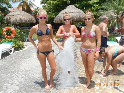 ice carving at the pool picture of hotel riu playacar playa del
