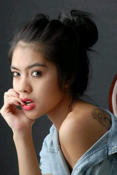farah dibha indonesian sexy model ~ foto artis cewek cantik perawan hot non telanjang bugil