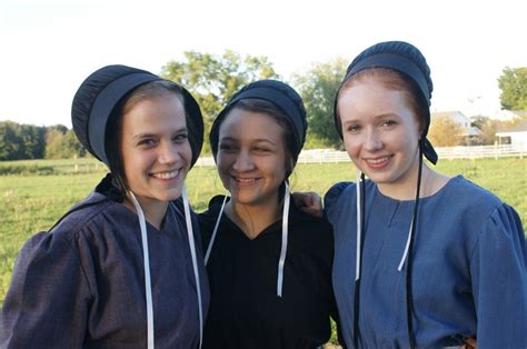 3 Pretty Amish Girls Amish Men Amish Farm Amish Country Amish People