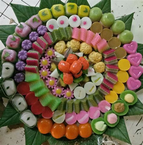 Jual Kue Tampah Tradisional Di Lapak Rita Sari Bakiak Ungu