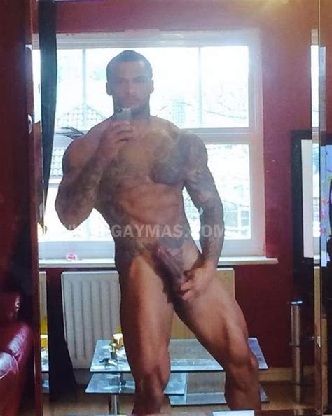 [fotos] actor inglés david mcintosh muestra su enorme pene gaymas