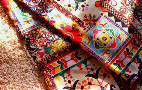 famous indian fabric prints  reflect indian heritage fabcurate