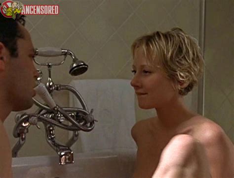 Nackte Anne Heche In Return To Paradise