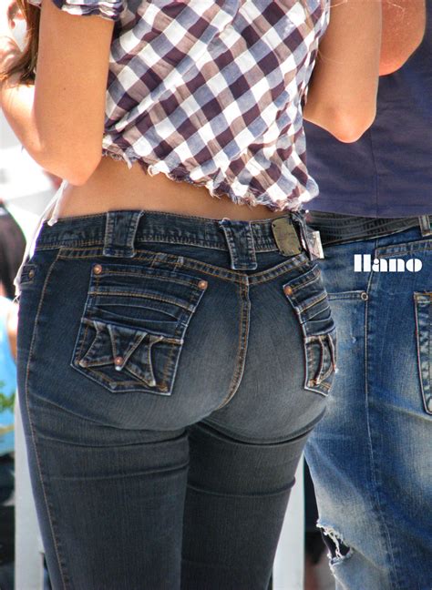 perfect round ass in jeans divine butts voyeur blog