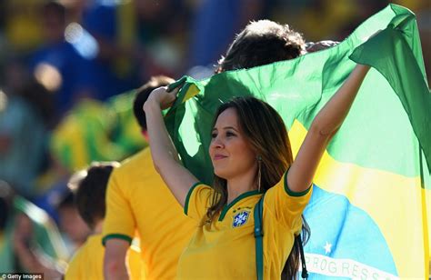 jennifer lopez hits low note as brazil world cup starts with pointless