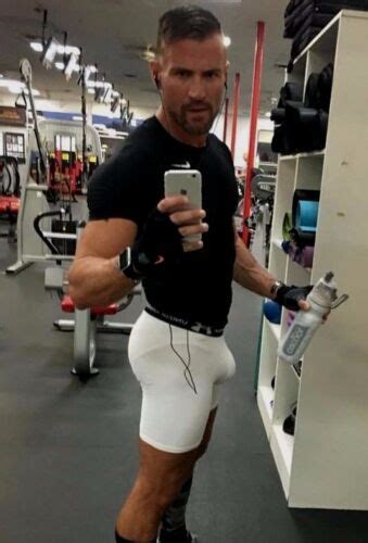 Male Muscular Athletic Fitness Gym Jock Selfie Hunk Workout Photo 4x6