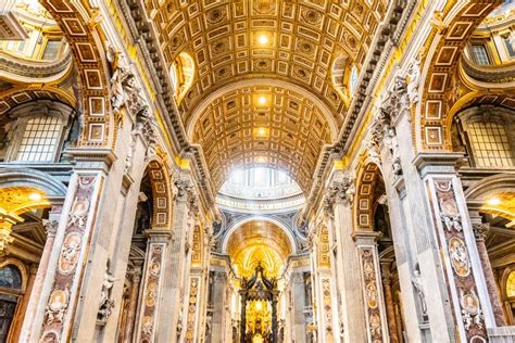 innenraum die st peter  basilika  der vatikanstadt rom
