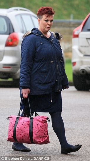 Mum Turns Back On Cancer Fraud Daughter Kelsey Whitehead Daily Mail