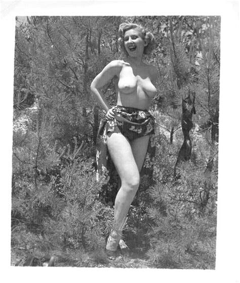 pinkfineart vintage outdoor babes 407 from vintageflash archive
