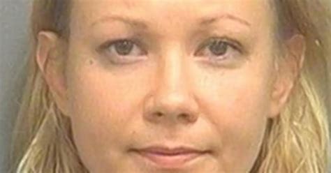 florida mom allegedly laughs in cops faces after they find 4 year old