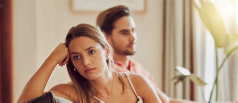 15 Cues From The Body Language Of Unhappy Married Couples