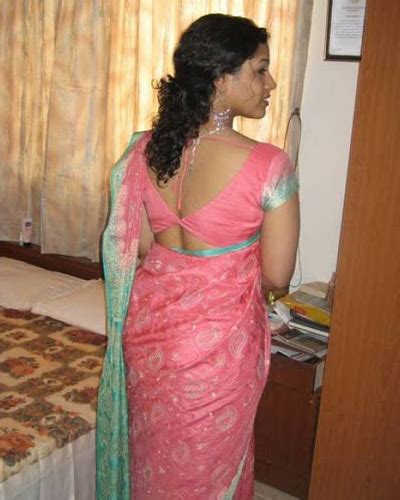 Real Indian Desi Aunty Back Show Photograph Desi Aunties Pictures