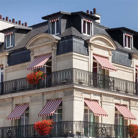le bristol paris hotel de luxe  etoiles  paris