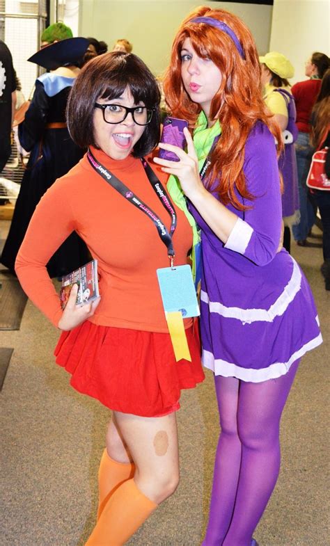 Velma And Daphne Cosplay Halloween Costumes Pinterest