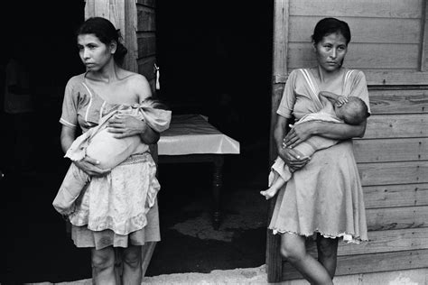 23 Vintage Breastfeeding Photos Full Of Love And Strength Breastfeeding
