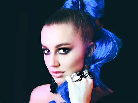 Interview With Russian Electro Pop Sensation Mo Ve Naluda Magazine