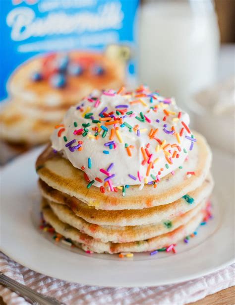 funfetti pancakes easy breakfast ideas