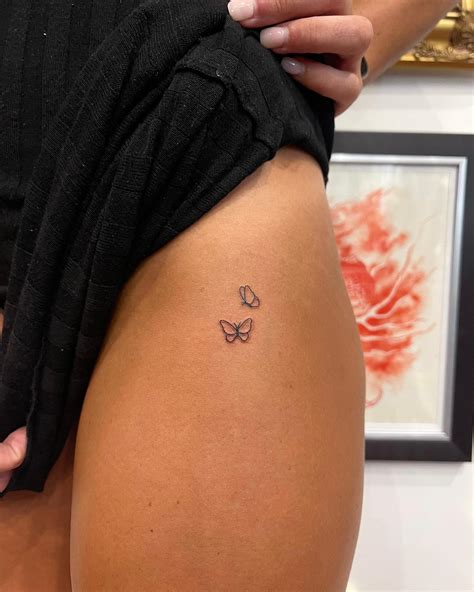 Aggregate 52 Small Dainty Tattoos Super Hot In Cdgdbentre