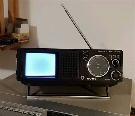 style radio sitting  top   counter