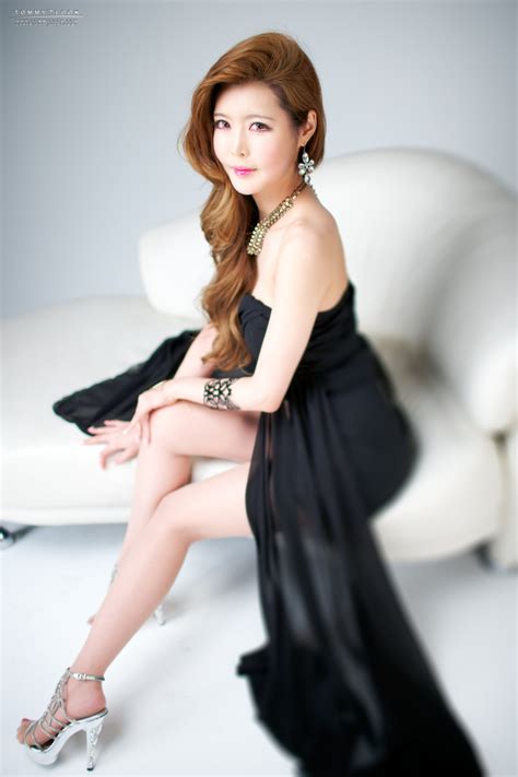 Yoon Sun Hee Sexy In Black Dress Korean Models Photos