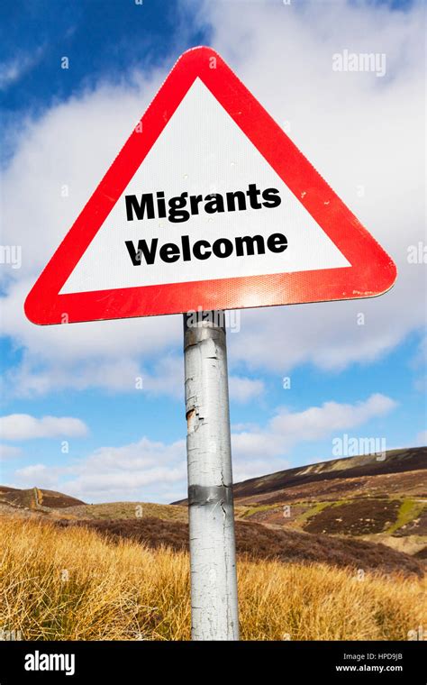 migrants  sign uk england immigration   uk welcoming