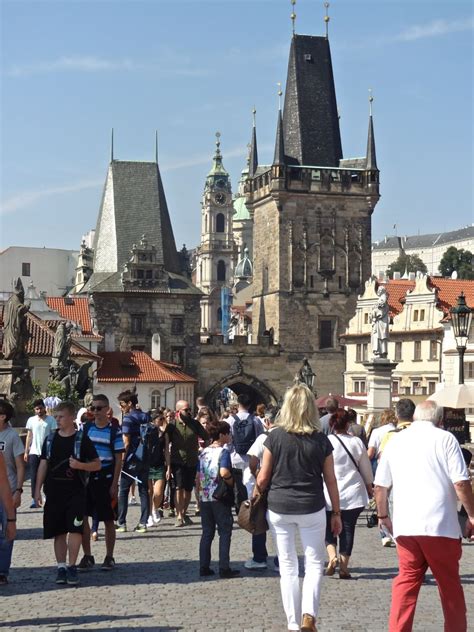 Scrumpdillyicious Prague S Charles Bridge St Vitis Cathedral And Castle