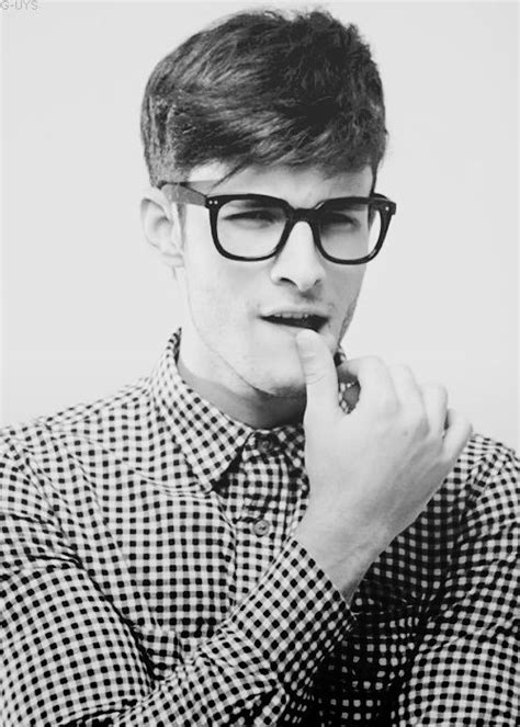 geeks and cool thats why i love a guy who wearing glasses 3 talk nerdy to me handsome guys