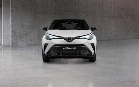 Comparison Toyota C Hr Gr Sport Hybrid 2021 Vs Toyota C Hr Koba