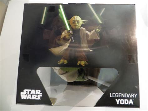 Star Wars Legendary Jedi Master Yoda Talking Voice Recognition Figure