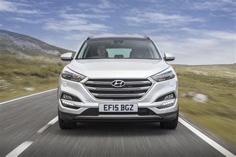 hyundai tucson review  uk  drive motoring research