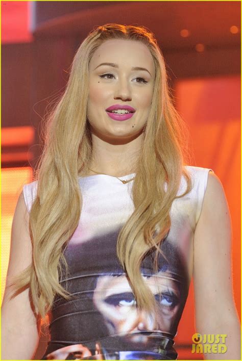 Iggy Azalea Opens Up About Her Sexuality I M Not Into Girls Photo