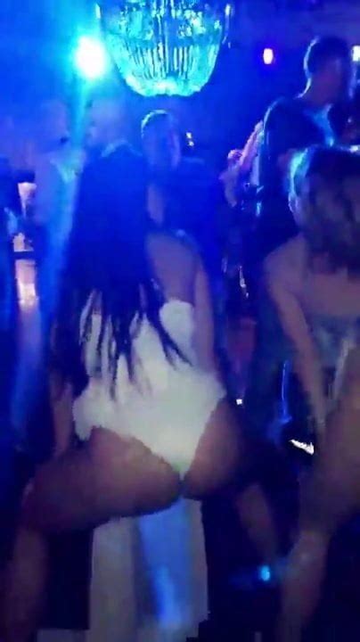 Upskirt No Panties Twerking In The Club Porn Fb Xhamster