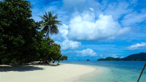 beaches   philippines chosen  travel bloggers
