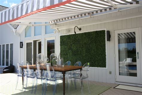 choosing  retractable awning covering   options